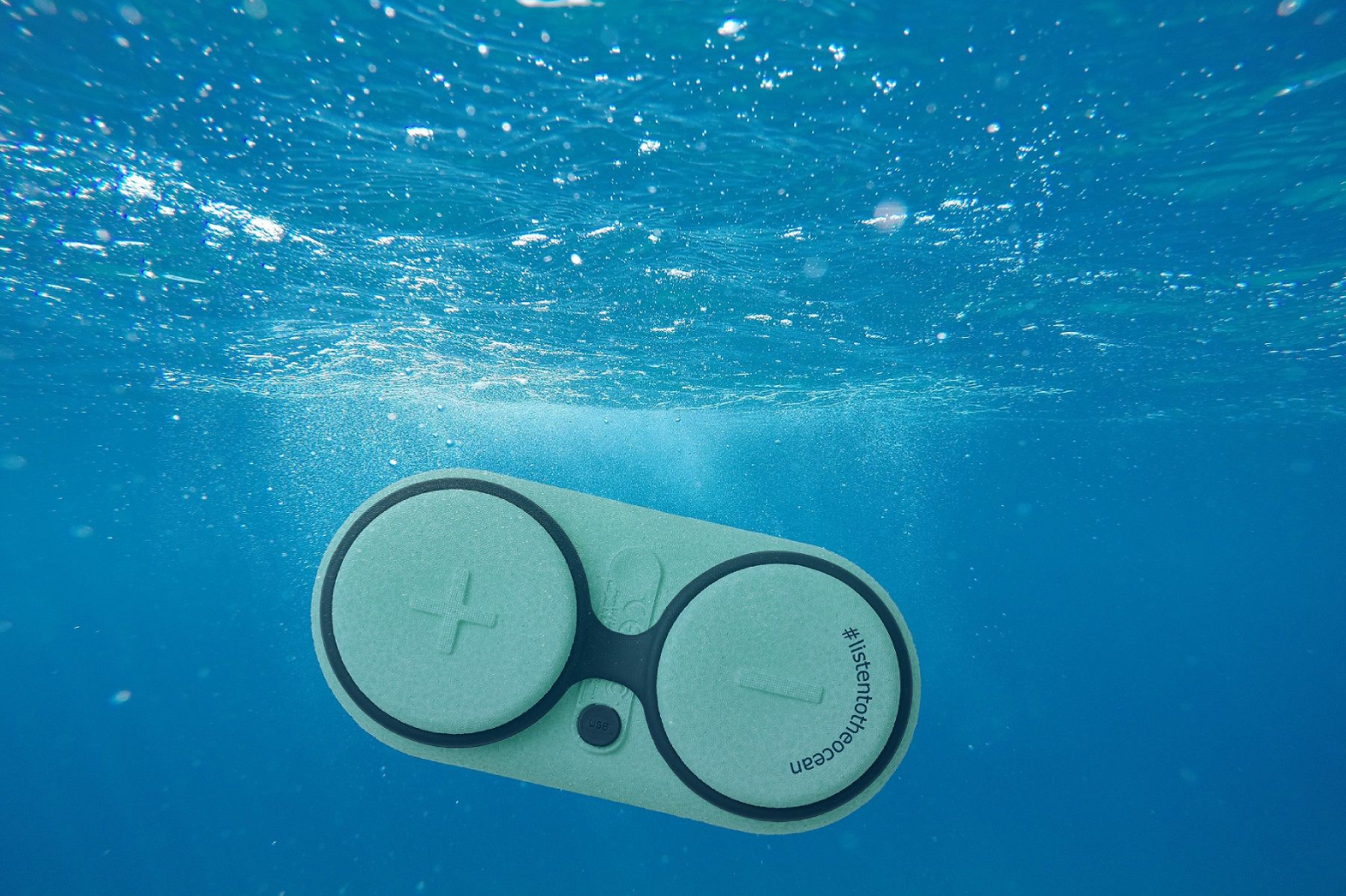 ARPRO 35 Ocean Zeppy speaker in turquoise blue Ocean water